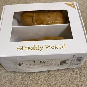 NWT Freshly picked brown shoes size 1 0-3mo